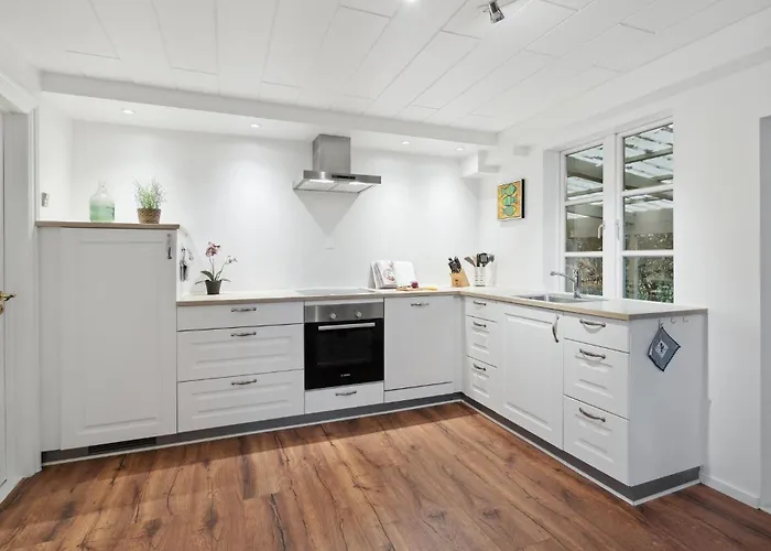 Lovely In With Kitchen *